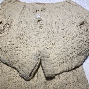 American eagle scoop neck sweater